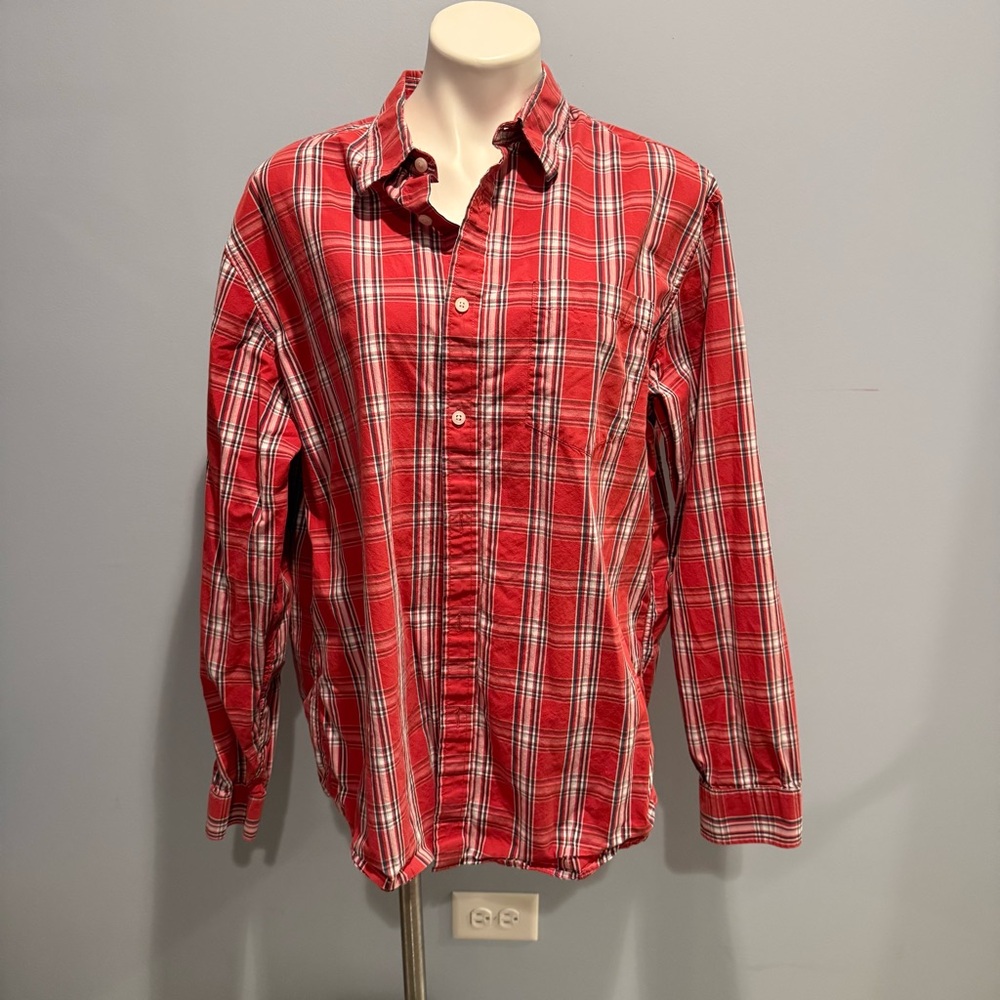 Eddie Bauer Men’s XL Red Plaid Button Down Shirt 100% Cotton Long Sleeve